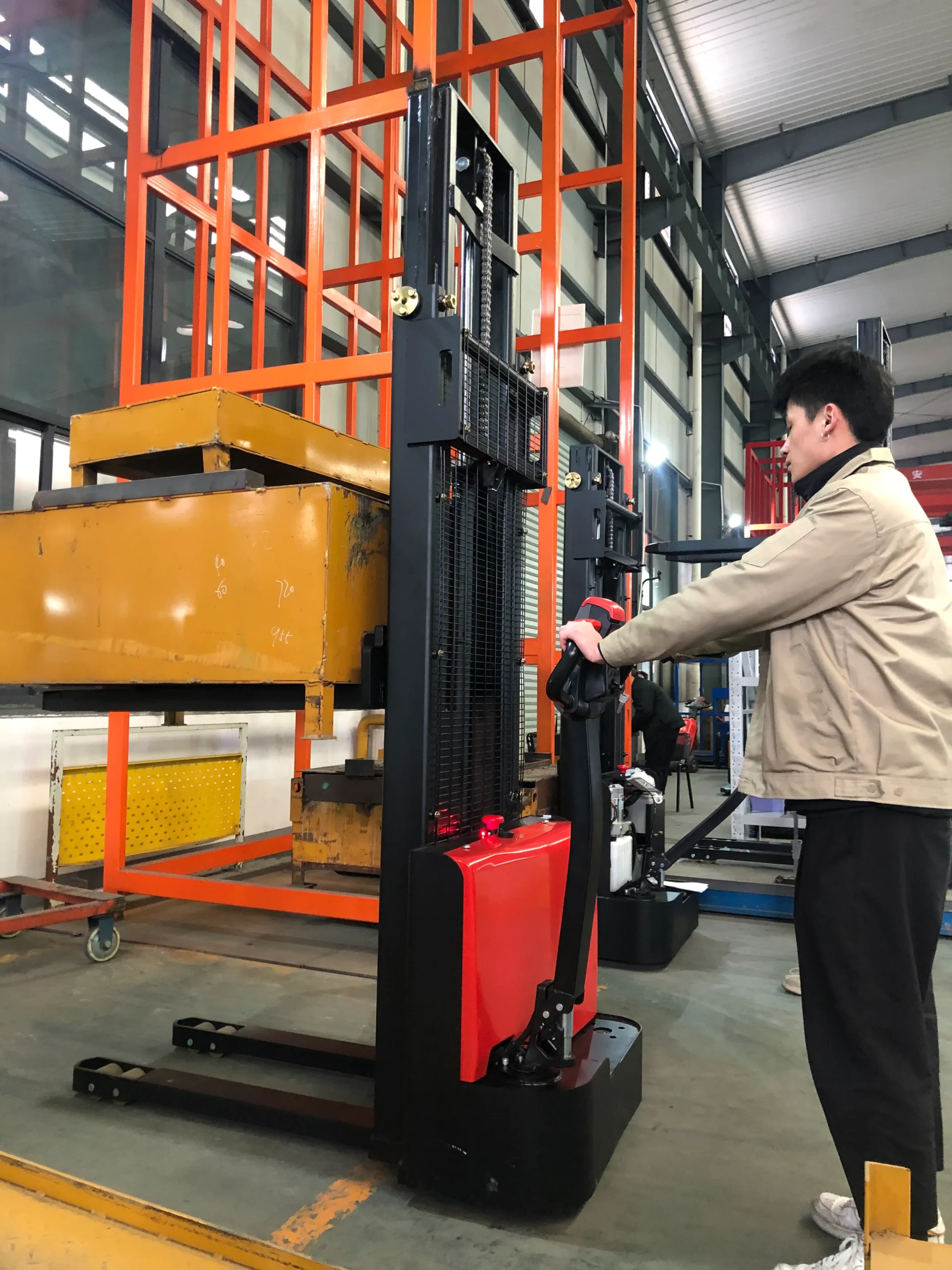 EP ESL122 1.2 Ton Elektrikli İstif Makinesi gorsel 4