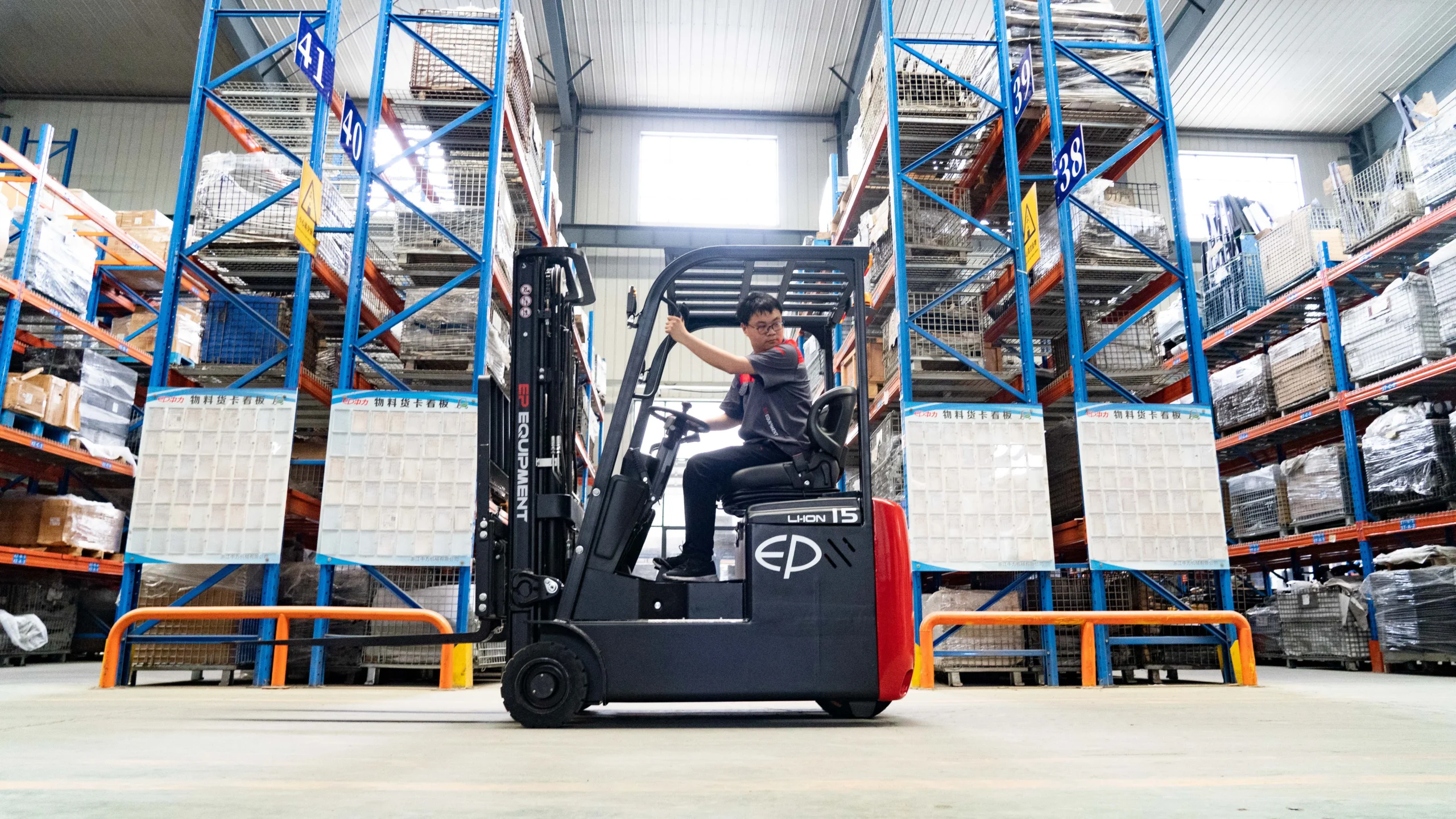 EP EFS151 1.5 Ton Elektrikli Forklift gorsel 8