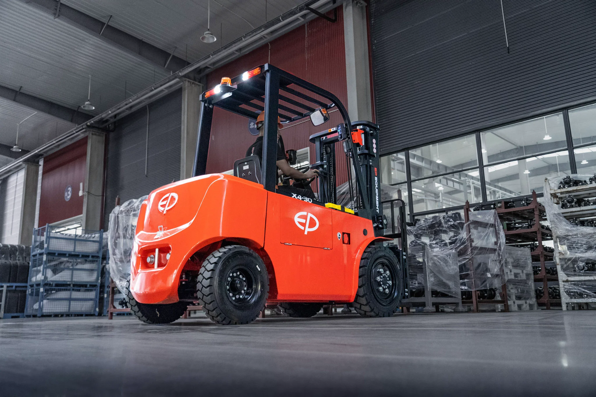 EP EFX4-301 3 Ton Elektrikli Forklift gorsel 11