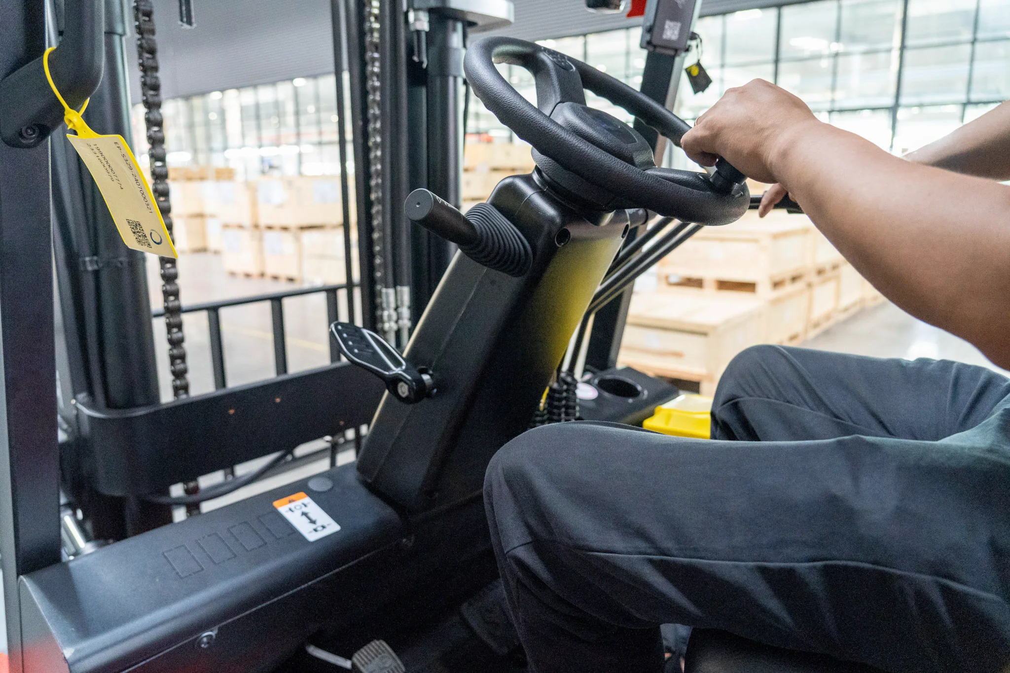 EP EFX4-301 3 Ton Elektrikli Forklift gorsel 3